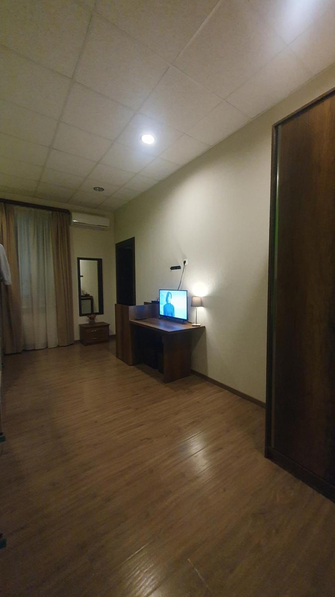 Hostel Your Home Tbilisi Zewnętrze zdjęcie